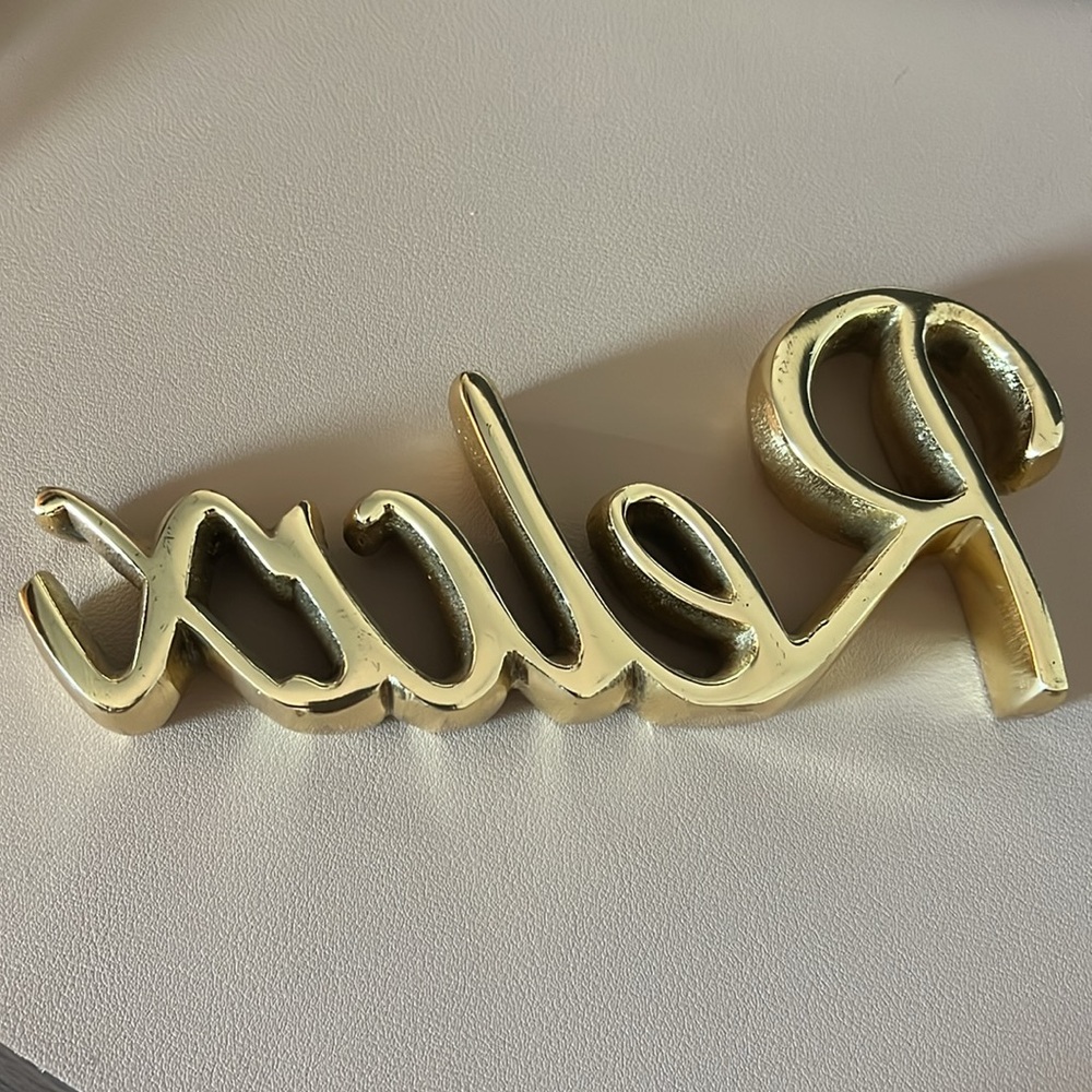 Gold “Relax” sign - Picture 4 of 5